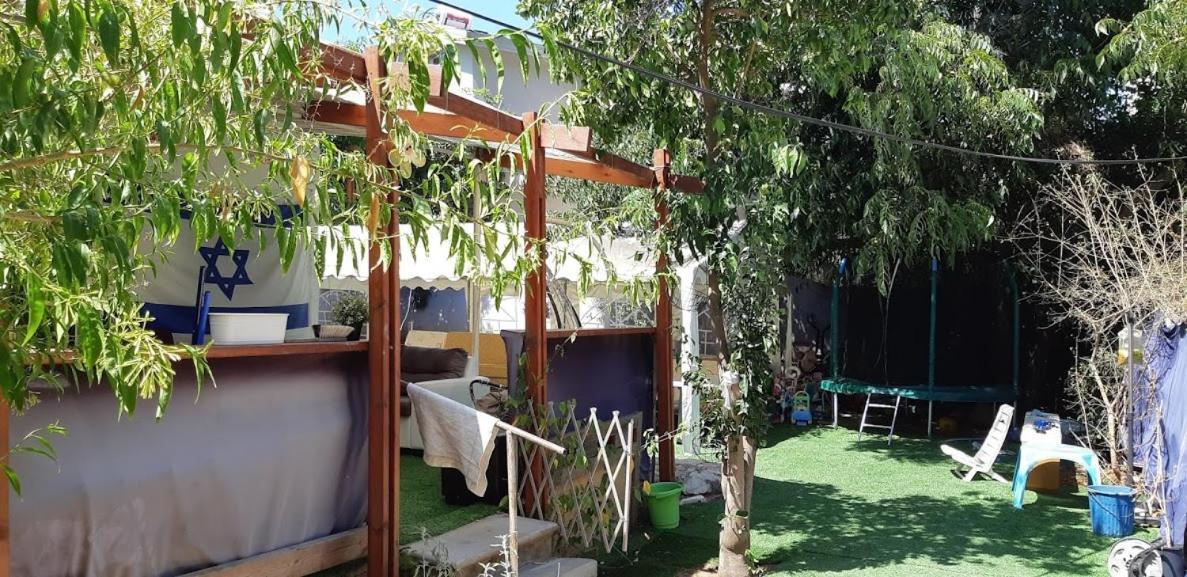 Private House With Huge Garden Villa Tel Aviv Exterior photo